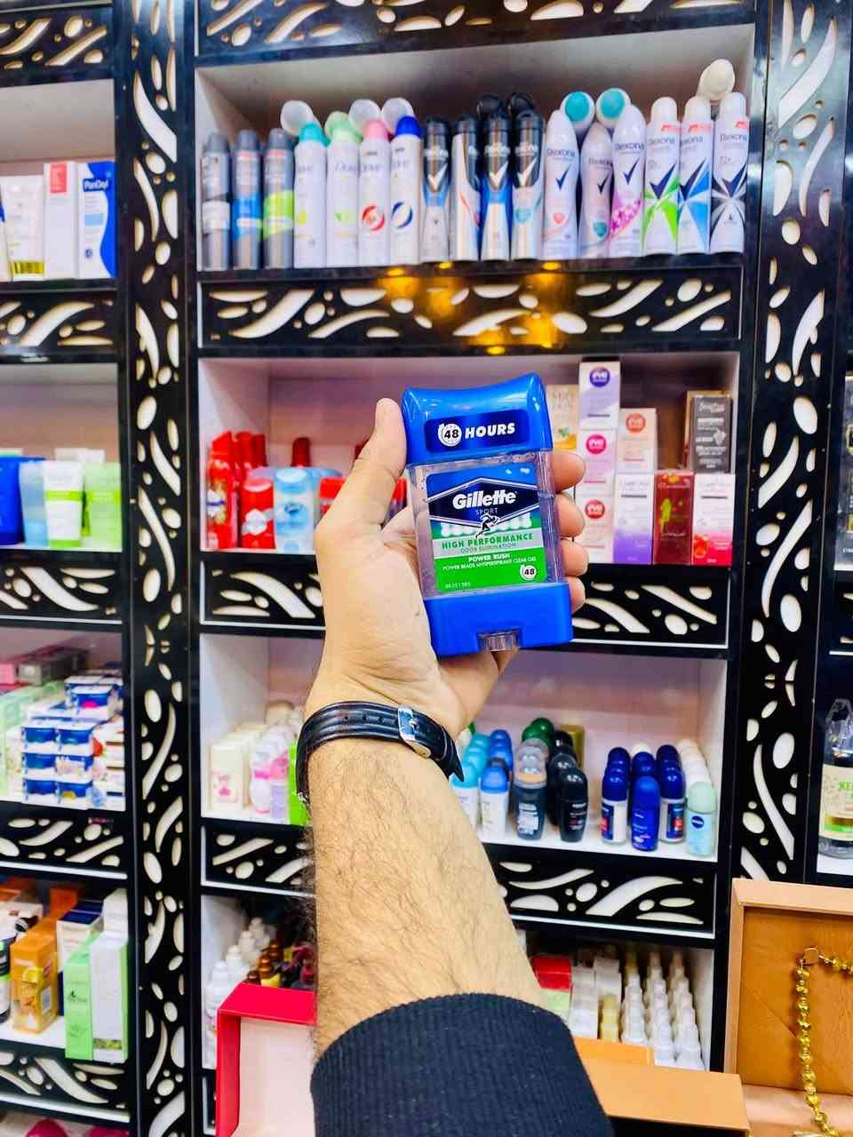 قوة الانتعاش الحقيقي للرجال 🔥

مع مزيل العرق الأصلي من Gillette
ثقة ونظافة تدوم حتى 48 ساعة بدون قلق من التعرق أو الروائح 👌

💪 High Performance – أداء عالي طوال اليوم
✔ حماية قوية من التعرق
✔ رائحة منعشة تدوم طويل
✔ جل شفاف سريع الامتصاص
✔ مناسب للاستخدام اليومي والعمل والرياضة

متوفر بعدة روائح رجالية مميزة:
❄️ Arctic Ice انتعاش بارد
🌊 Cool Wave رائحة بحرية منعشة
⚡ Power Rush طاقة وانتعاش قوي

⭐ أصلي 100%
⭐ أكثر مزيلات العرق طلباً للرجال


**إذا كنت صاحب هذا الإعلان وتريد حذفه لأي سبب، رجاءا أرسل رسالة إلى الدعم الفني**