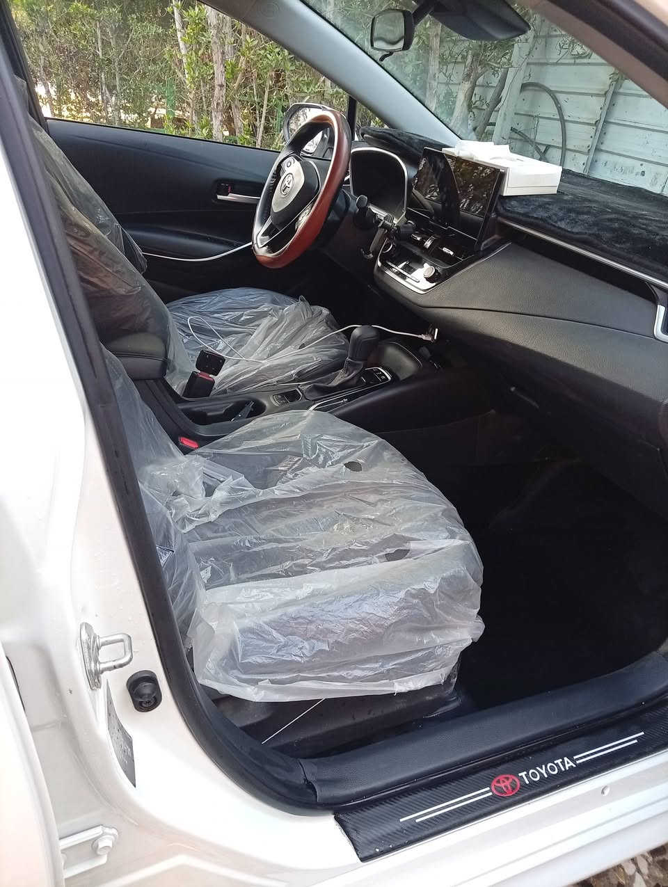 سلام عليكم  للبيع سياره كورولا موديل 2023
 شكل الأمريكي  تجميع صيني
‎المواصفات 

مكينه 1800 هايبرد شحن ذاتي 

سلايت 

كراسي جلد اصلي+ دركة جلد وحياكه  

 + تحديد مسار طريق + قيادة ذاتيه 

قرائة علامات الطريق المرورية

بصمة تشغيل + دخول ذكي  يدة الباب

هاندر بريك بصمة + اوتو هولد 

 بطاين بوب حياكه  مطرز 

كيجات ديجتل 

شاشه مسجل +تبريد بيانو + كامره خلفيه دوارة + كار بلي 

تبريد قطعتين 

لايت زينون عالي ناصي + بروجكتر لد زينون + لد صباحي زينون+ بكلايت لد 

 حساس اطار + حساس مطر + حساس لايت داينمك عالي ناصي اوتو 

ايفو مود + مود درايف + مانع انزلاق 

تحكم  الستيرن كامل مع كروس سرعه

 ايرباك عدد 10

ويل كب  حجم 16 

العنوان بغداد
***********
