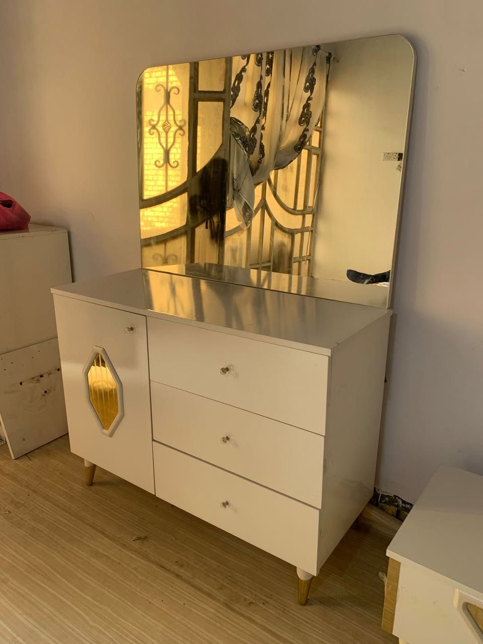 🔨 تنصيب غرفة خشب – عمل مرتب ومتقن

تم بعون الله تنصيب غرفة خشب بشكل كامل وبعمل دقيق ومتين، مع الاهتمام بالتفاصيل وثبات التركيب ليكون العمل قوي ومرتب.

نقوم بـ:
✔️ تنصيب غرف خشب
✔️ تركيب غرف جاهزة
✔️ فك ونقل الغرف
✔️ أعمال تركيب وصيانة متنوعة

العمل يتم بخبرة واهتمام حتى تكون النتيجة كما ترون 👌
للاستفسار والحجز راسلنا على الخاص. او الرقم ***********

:
#تنصيب_غرف #غرف_خشب #تركيب_غرف #غرف_جاهزة #خدمات #اعمال_تركيب #البصرة #اعمال_البصرة #خدمات_البصرة #مقاولات #اعمال_يدوية #بناء
