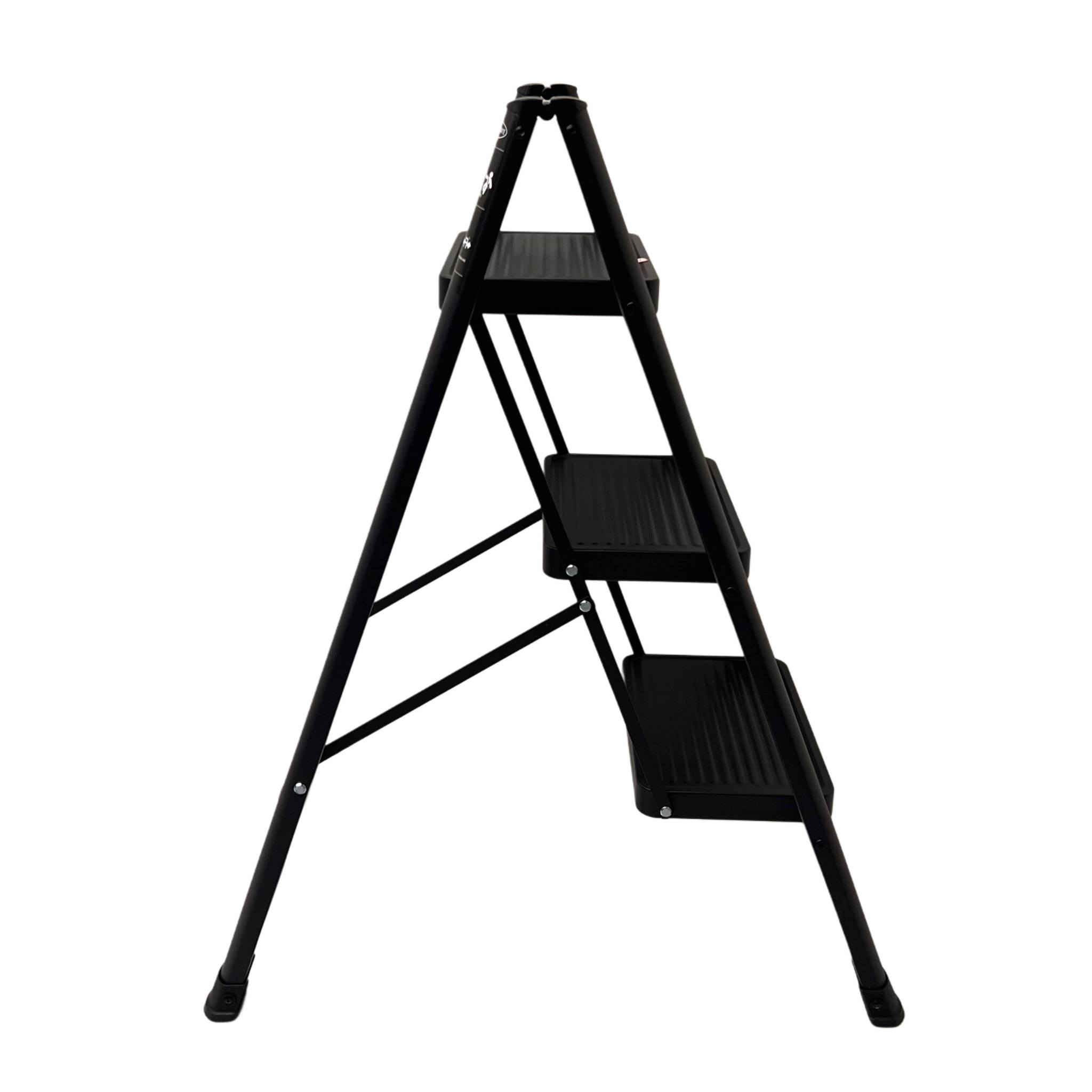 سلم منزلي قابل للطي 3 درجات – Bihart موديل YSL273

سلم عملي بثلاث درجات من Bihart بتصميم قابل للطي يساعدك على الوصول للأماكن المرتفعة داخل المنزل بسهولة، مع هيكل معدني متين ودرجات مانعة للانزلاق للاستخدام اليومي.

• تصميم عملي بثلاث درجات يساعدك على الوصول للأماكن المرتفعة بسهولة داخل المنزل.

• هيكل معدني قوي بطلاء أسود يمنح السلم مظهرًا أنيقًا ومتانة للاستخدام.

• درجات عريضة بسطح مخطط للمساعدة على ثبات القدم أثناء الاستخدام.

• قاعدة مزودة بأقدام سفلية لحماية الأرضية وزيادة الثبات.

• قابل للطي لتوفير المساحة وسهولة 
التخزين عند عدم الاستخدام.

• الابعاد: 77*39 سم

• العلامة التجارية: Bihart
• نوع المنتج: سلم منزلي
• عدد الدرجات: 3 درجات
• الموديل: YSL273
• الهيكل: معدن مطلي


**إذا كنت صاحب هذا الإعلان وتريد حذفه لأي سبب، رجاءا أرسل رسالة إلى الدعم الفني**