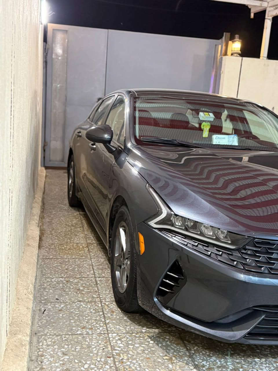 السلام عليكم 
كي فايف 2023
سعره 170. ورقه وبي مجال 
حادث خلفي بدون ايرباك قبق جنطه مبدل 
وجاملغ خلفي صبغ 
مواصفات نص فول 
رقم بابل معوقين وكاله عامة 
السياره جديده وضع الشركه ومابيه كل نقص متذب عليه دينار
مكانه كربلاء ***********
