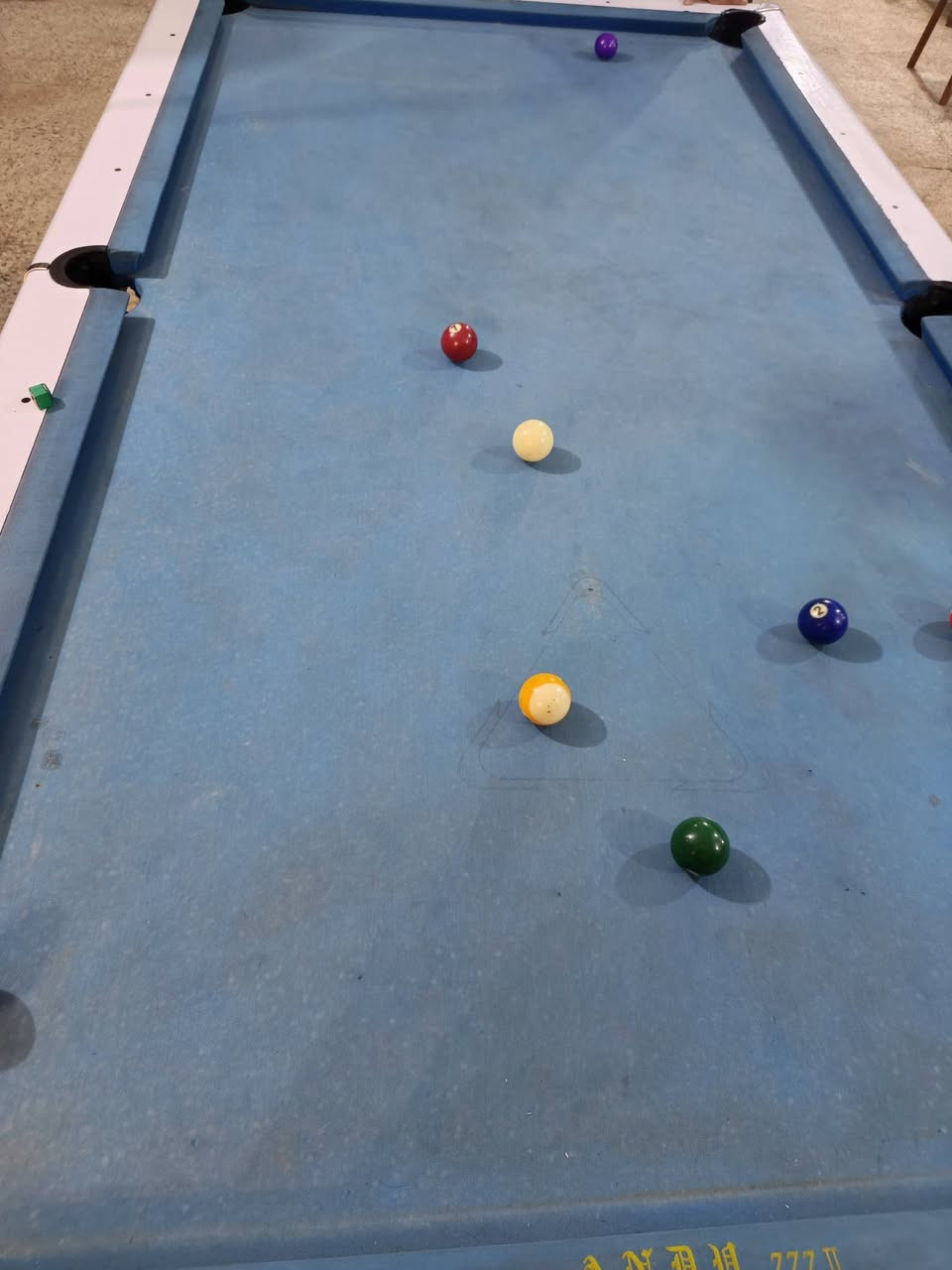 السلام عليكم ميز بليارد للبيع
كامل بدون طوبات وكيوو 
مكاني ميسان-العمارة
رقمي ***********

