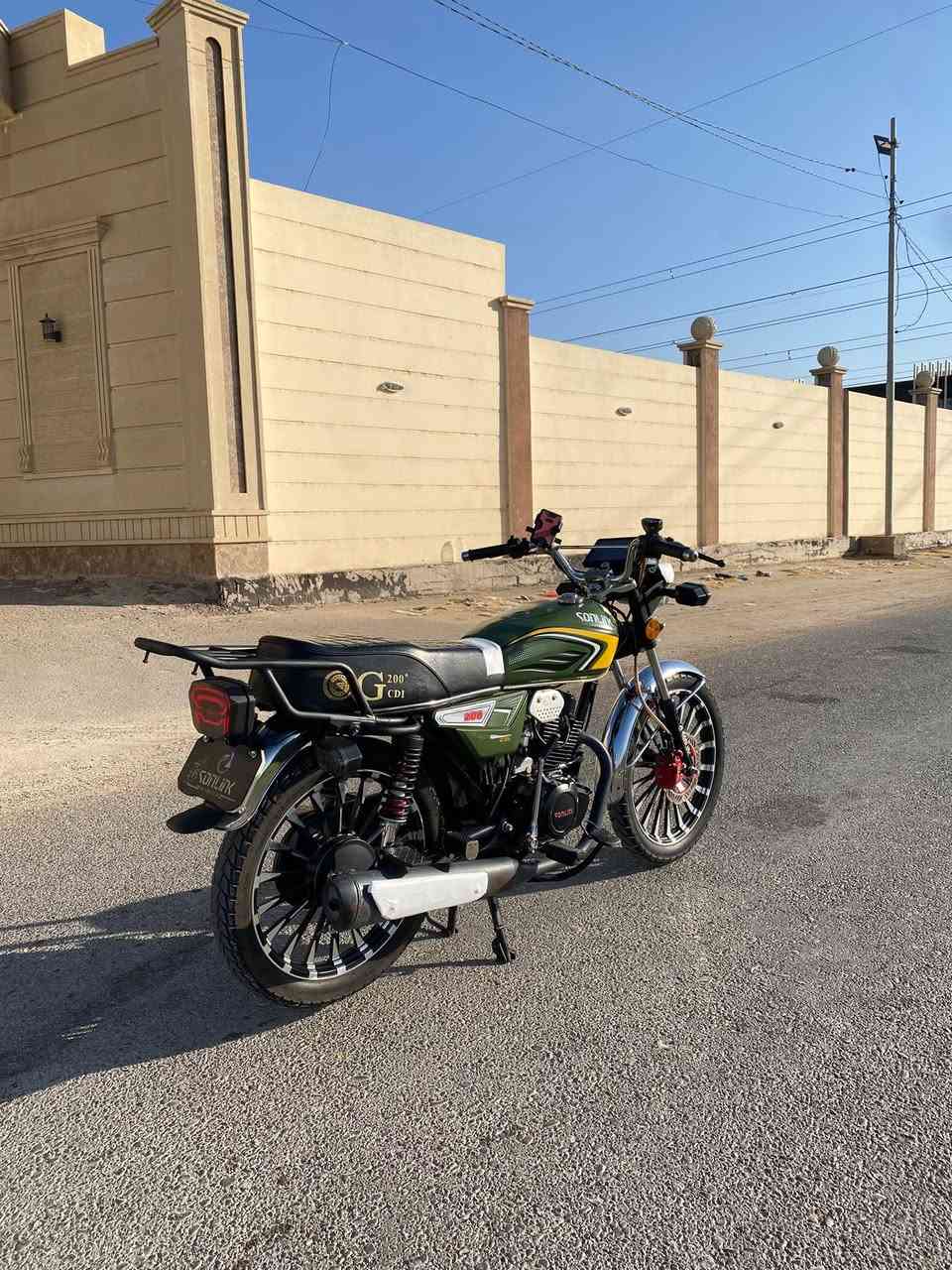 مرخصت الأدمن
 ايراني سونك محرك 200 ضاغطه وزنجيل
موديل 25
 
اوراق موجوده 

كهرباءياتهء كلهء شغاله شاشه  شغاله 

بصمه عن بعددد

مكفوله كفاله عامه 
 
سعر 950 بيه مجال لل شراي 

***********
مكاني فلوجه
