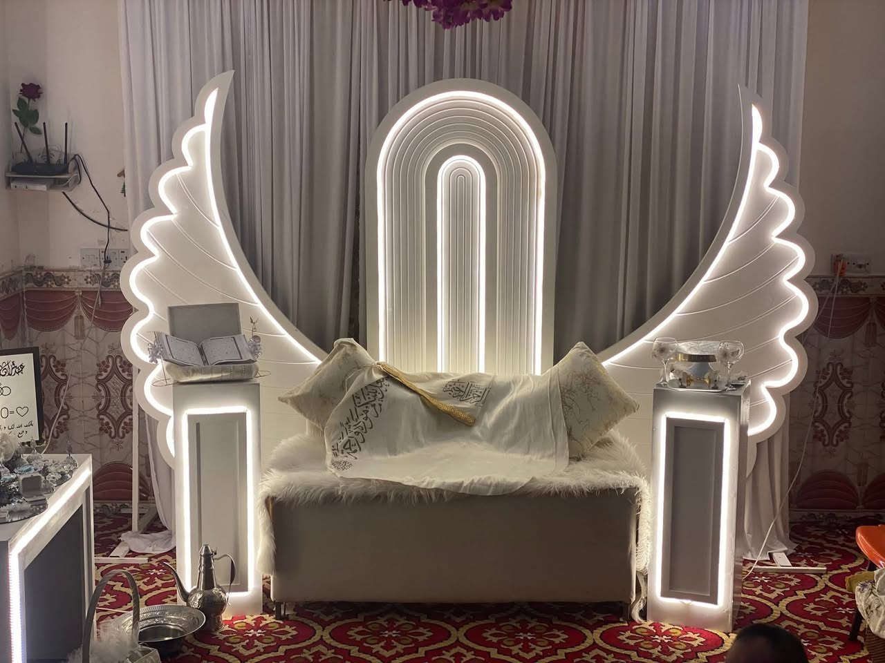 #تأجير_كوشات_اعراس
#كوشات_حمودي
نجهزكم كوشات أعراس حناء عقد قران ختان حفلات تخرج أعياد ميلاد كراسي طبلات ديجي كاميرات تصوير كيك 
***********
