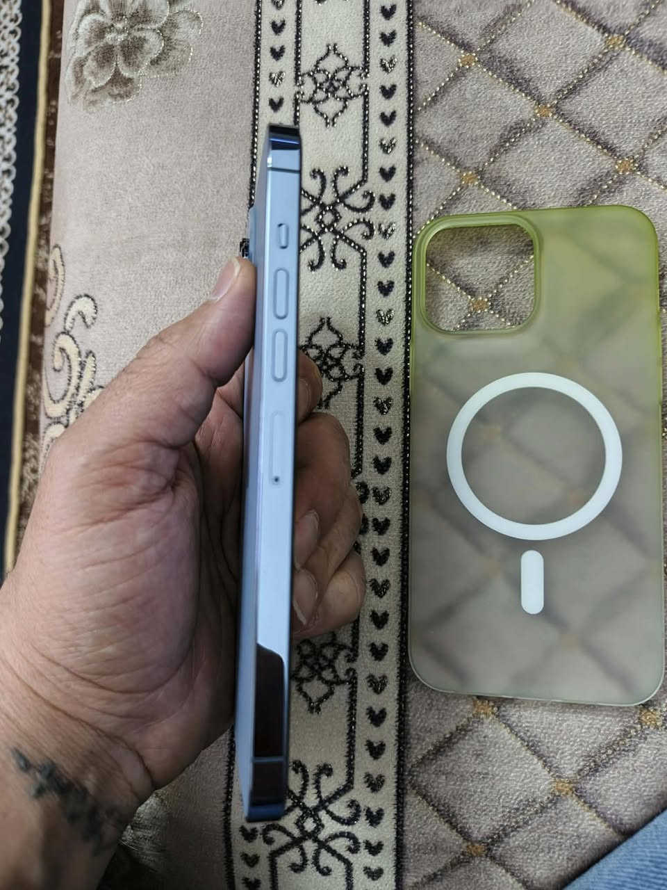 13 برو ماكس تك سيم

ذاكره 256 نضافه 100/100 

بطاريه 86 بلادي شرط ممصعده 

السعر 690 الف
***********
