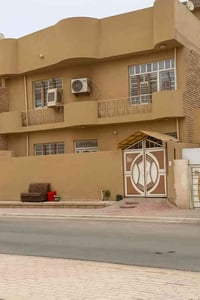 بيت في حي السلام 100m² (١٠×١٠) ~طابقين (3 غرف نوم•3حمامات•صالة• استقبا...