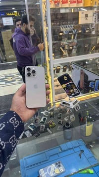 آيفون ١٥ برو ماكس • ٢٥٦ • بطارية ١٠٠٪