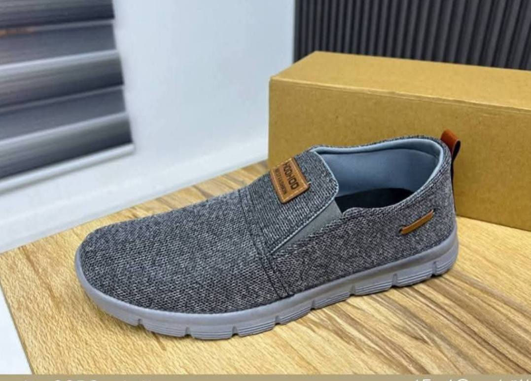 حذاء رجالي خفيف طبي 
قياس من 40-الى-43
سعر القطعه ب 5 ألف


**إذا كنت صاحب هذا الإعلان وتريد حذفه لأي سبب، رجاءا أرسل رسالة إلى الدعم الفني**