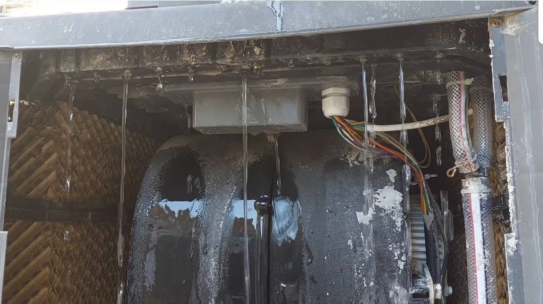 السلام عليكم مبردة دكت من شركة كويا حجم ٥٠ للبيع بسعر ٢٥٠ تشتغل ومابيها اي عطل عدا انه ينزل مي مثل ماموضح بالفيديو وكالو انه هاي مبيها شي بس  الصوندة معوجة بس تتعدل بس ماعرفتلها والله تبريدها وشغلها كلش حلو


**إذا كنت صاحب هذا الإعلان وتريد حذفه لأي سبب، رجاءا أرسل رسالة إلى الدعم الفني**
