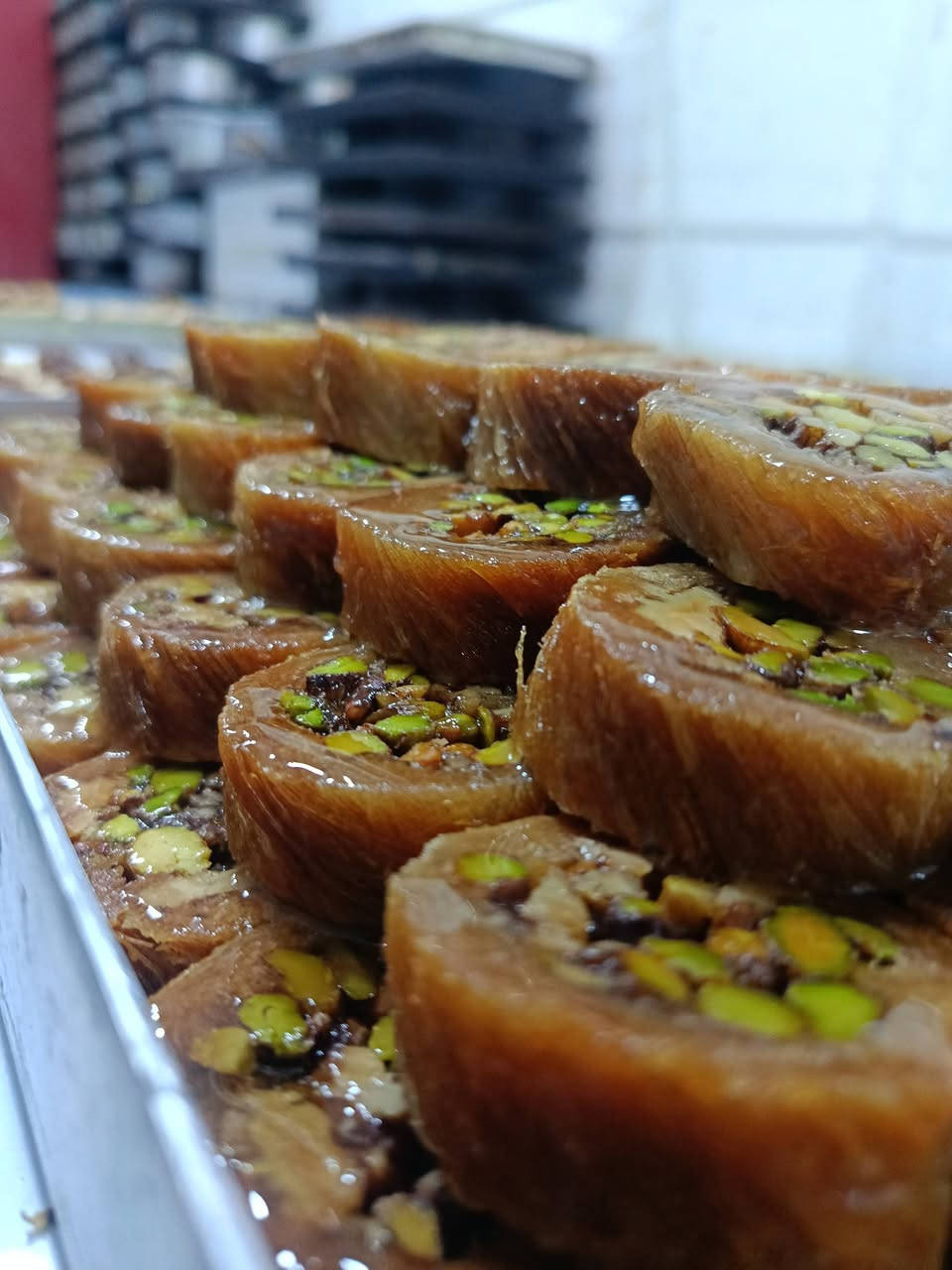 الاعلان خاص بي مصانع الحلويات 
دورة الحلويات الشرقيه بقلاوه وشعريات في  العراق الان ..من بعض الأعمال ..  بفضل الله بعد تحقيق نجاحات كثيره في كورسات الحلويات الي نفذناها قبل رمضان في معامل كتير رجعنا لكم تاني وبنأن علي طلبكم
التفاصيل والتواصل علي رسائل الصفحه او واتس أب .***********
