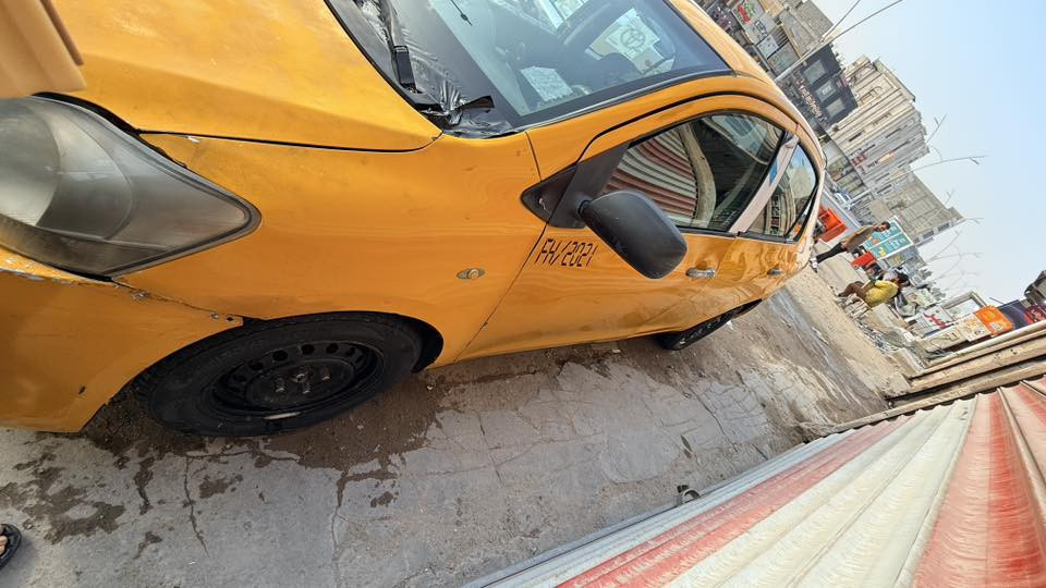 كورلا يارس مديل2008
مصفره هيئة وغرمات
مكينه وكير جدد اوتماتيك
كهرباء شغاله كلهه شاشة 
سعر 45
العنوان البصره الزبير
***********
