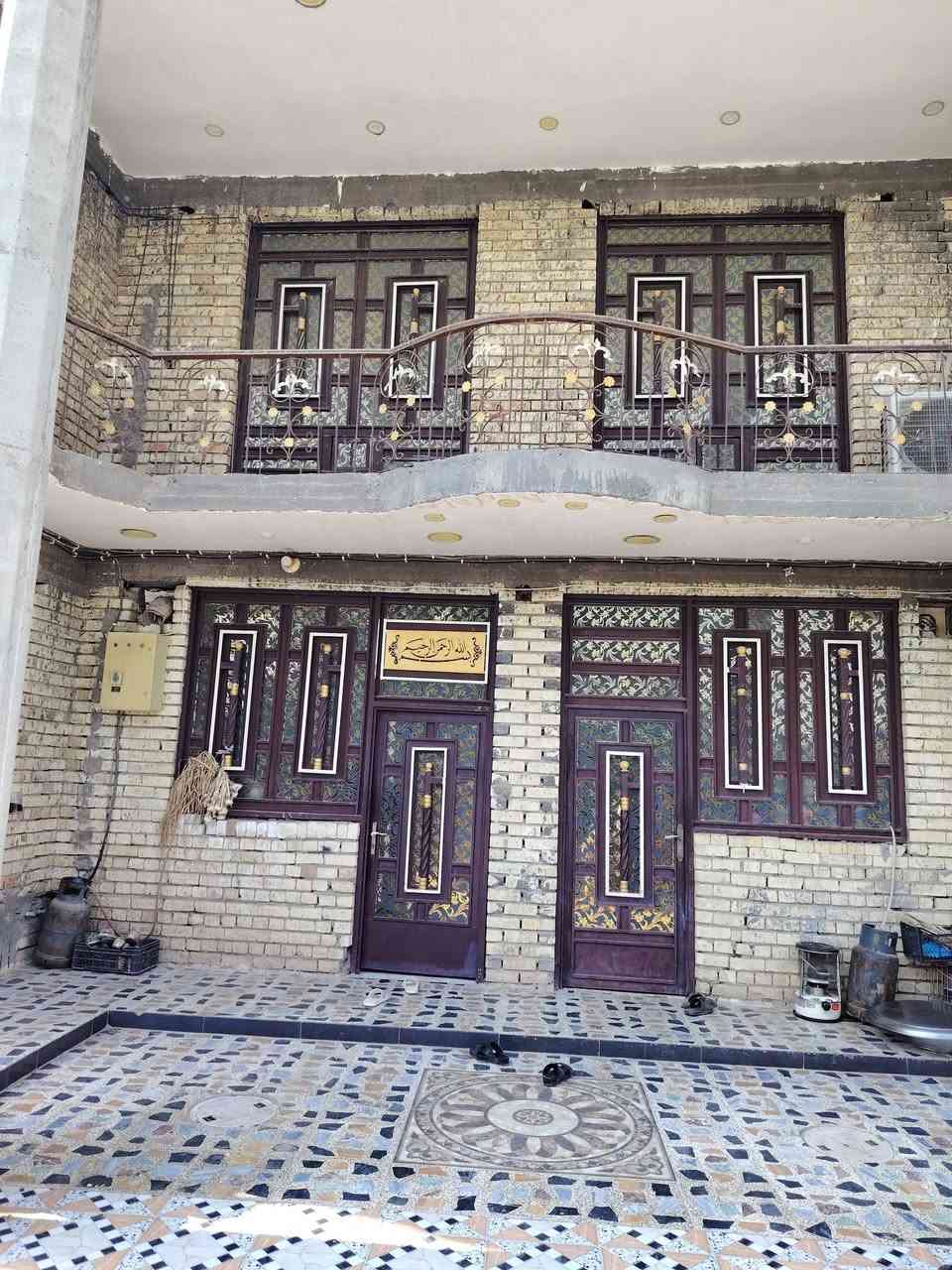 بيت لبيع مساحه 400وقطعه 150 بناء حديث ركن الاتصال ***********
