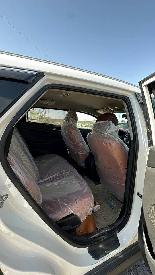 السلام عليكم
توسان موديل 2017 خليجي رقم كربلاء انكليزي سنويه لل ٢٨ محرك دوش ٢٤٠٠ سوناره موجود بالمنشور شنو عدك ستفسار اتصل وتدلل *********** مكاني بابل المسيب سعره ١٧٠ وبيه مجال الفلوجة, الأنبار
