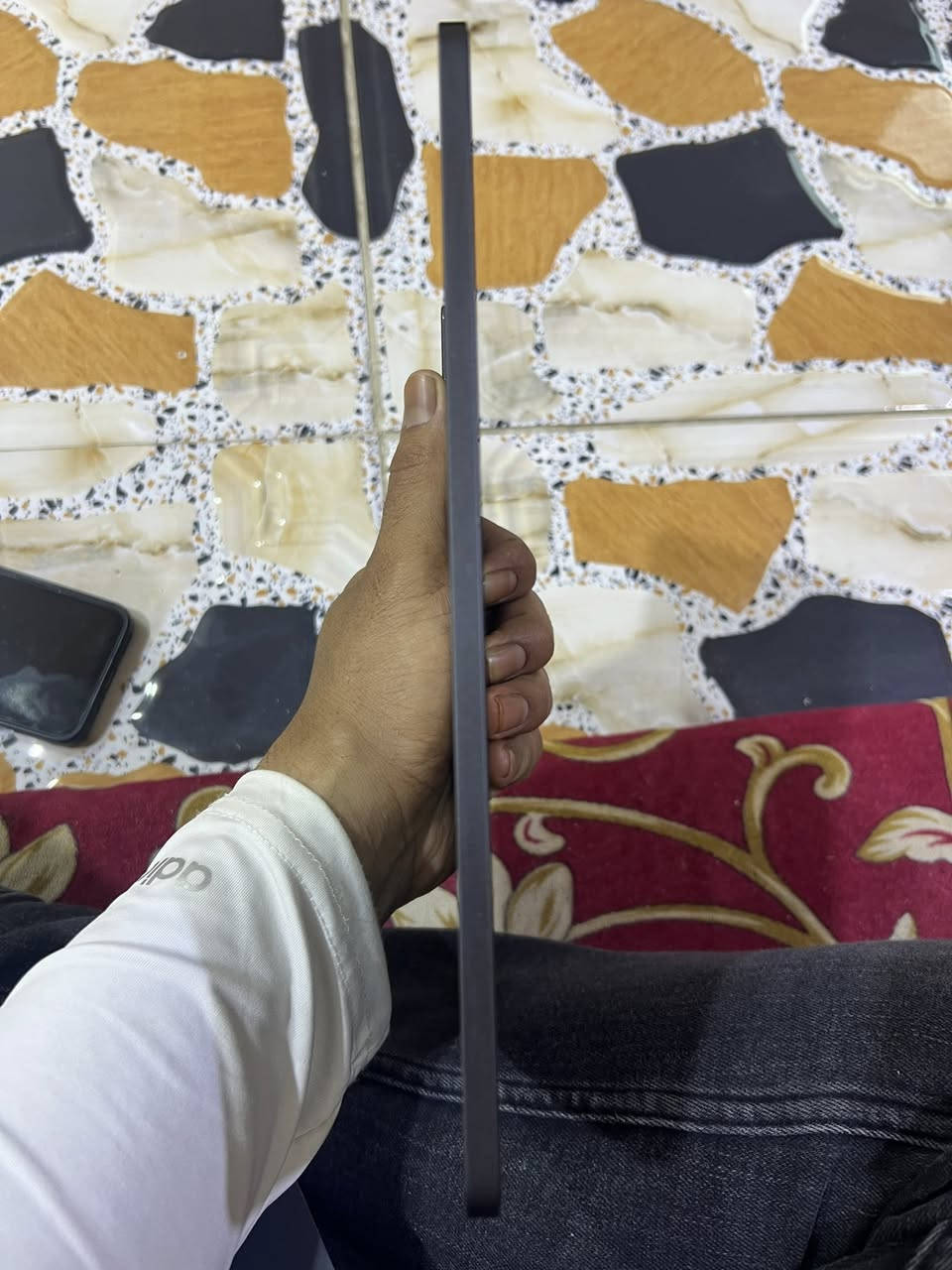 سلام عليكم مره خصت الادمن ايباد شاومي باد 7ذاكره 256
قبل 4ايام من اشتريته محلقاته كامله معه حافضه مالته مال الشركه السعر 525محتاج وريد ابيع موجود وتساب ***********
مكاني بصره حي الحسين المعروفه))(حيانيه)
