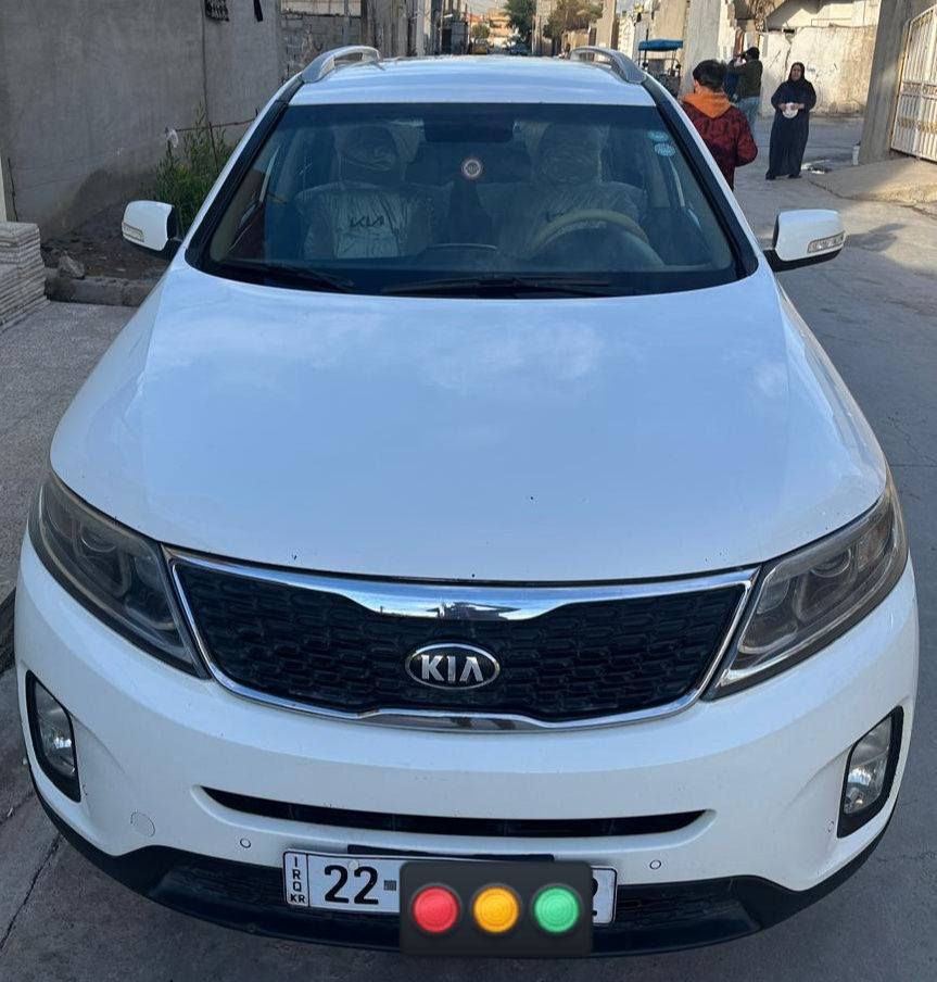 للبيع سورينتو موديل 2015 خليجي 
محركV6 
راكب 7 
تبريد 3 قطع
بصمه 
شاشه تحكم ستيرن اشاره ترحيب بصمه 
بطاقه بانزين 
سنويه بسمي رقم اربيل
تايرات جدد صدر جديد 
محرك گير مامفتوح بلادي 
كشن كهرباء 
كامره خلفيه 
بدون ضرر
للاستفسار الاتصال على الرقم ***********
