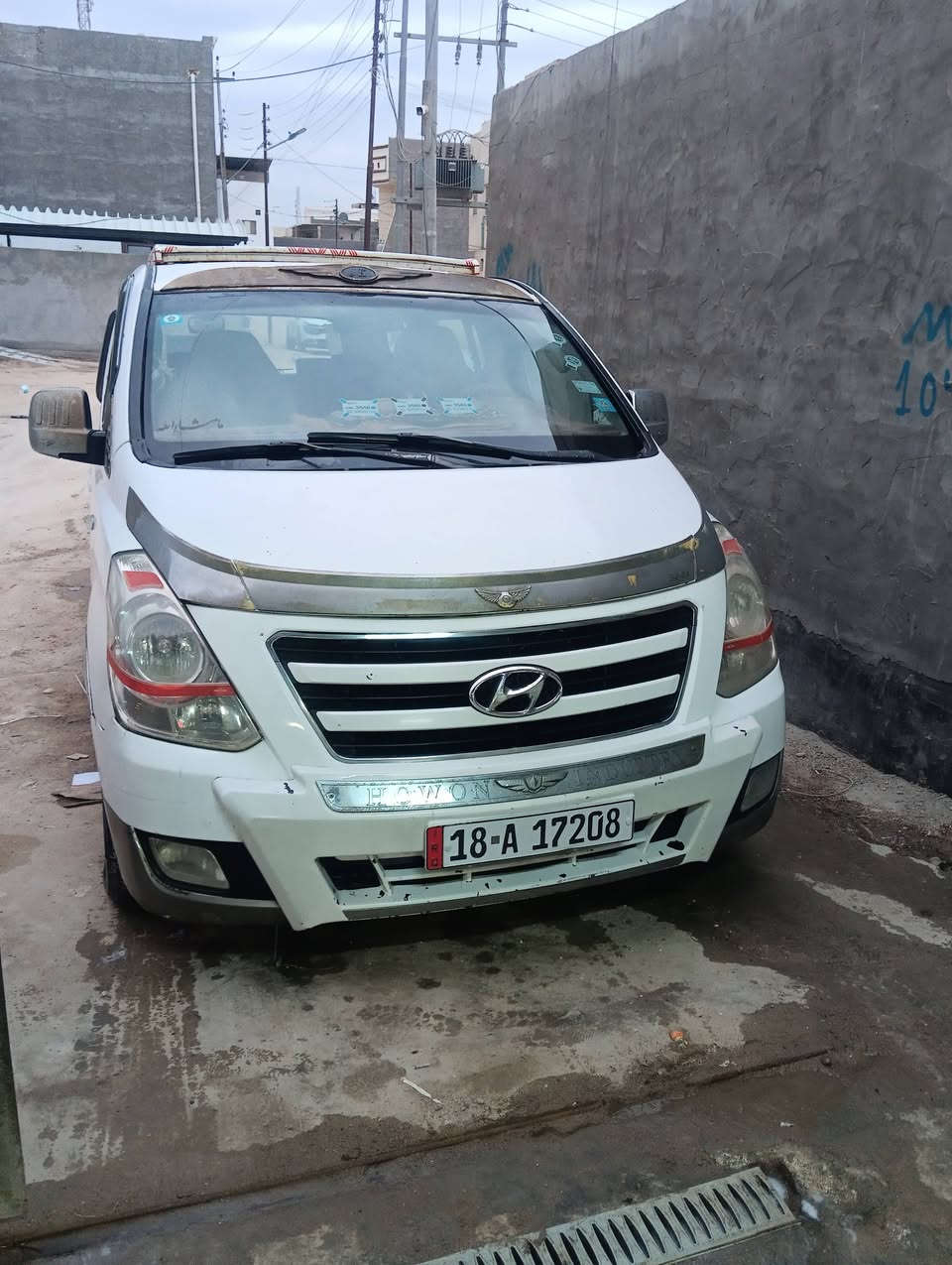 ستاركس موديل 2008 مسكر اوتماتيك رقم انكليزي سنويه جديده بأسمي سعر 135  بيه مدكر امامي صبغ فقط وباقي السياره مكفول سياره جاهزه للأستفسار *********** عنوان بصره
