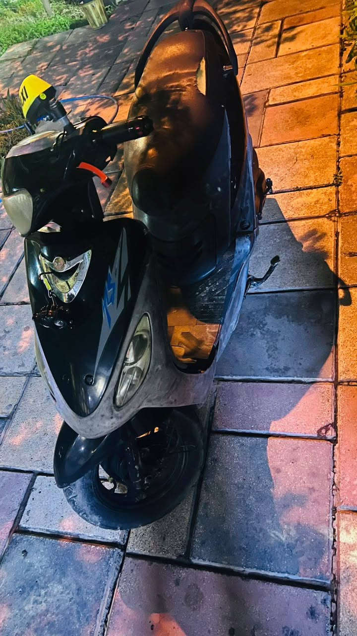 سلام عليكم دراجه ماكس منغولي للبيع سعرها 450 وبيها مجال للطيبين
***********
