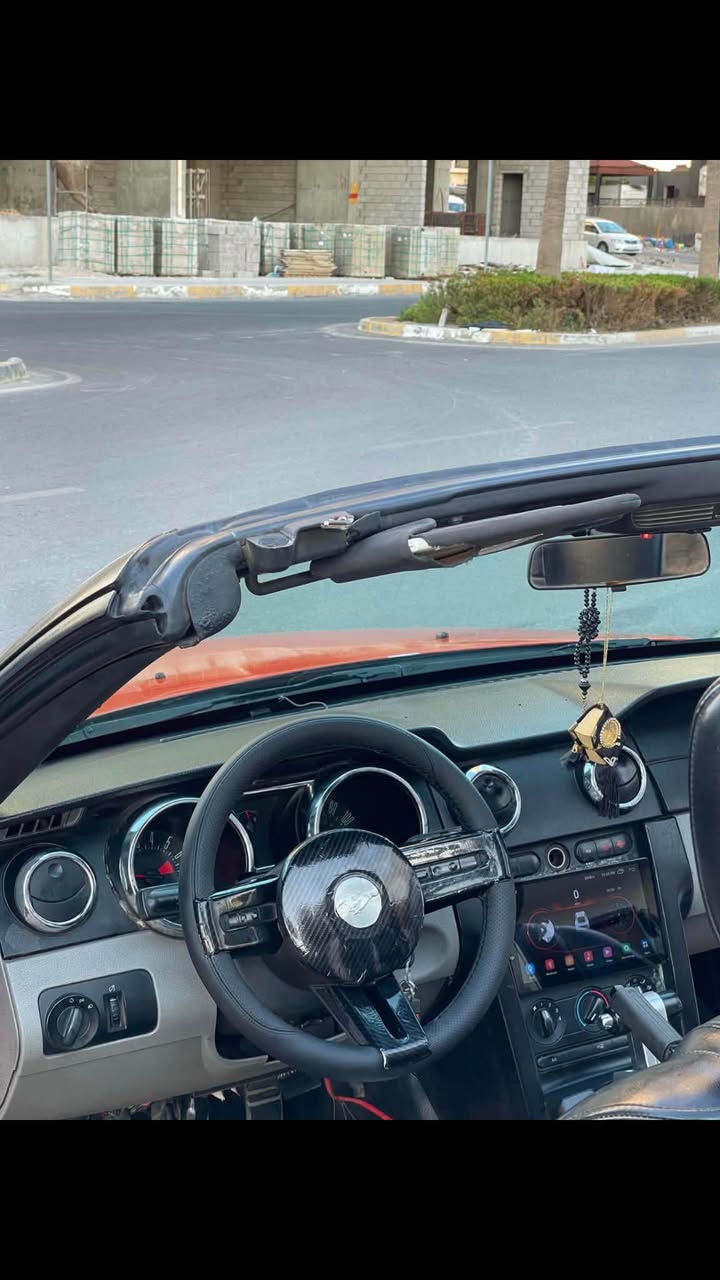 FORD MUSTANG 2009 🏁
موستانگ ٢٠٠٩  سەیارەکی گەنجانەیە بە سحری مناسب ئەگەر موشتەری تێل کە سەیارەکە عام سبوخە ٦ پستنی ئاسایی یە مەکینەی بوخاری هەیە باقی کەرەبایاتی بە شەرت لێدرانو ئەو شتانەی نییە لو جوانی سبوخ کرایتوە باقی شتی دیکەی نییە 
*********** أربيل, العراق
