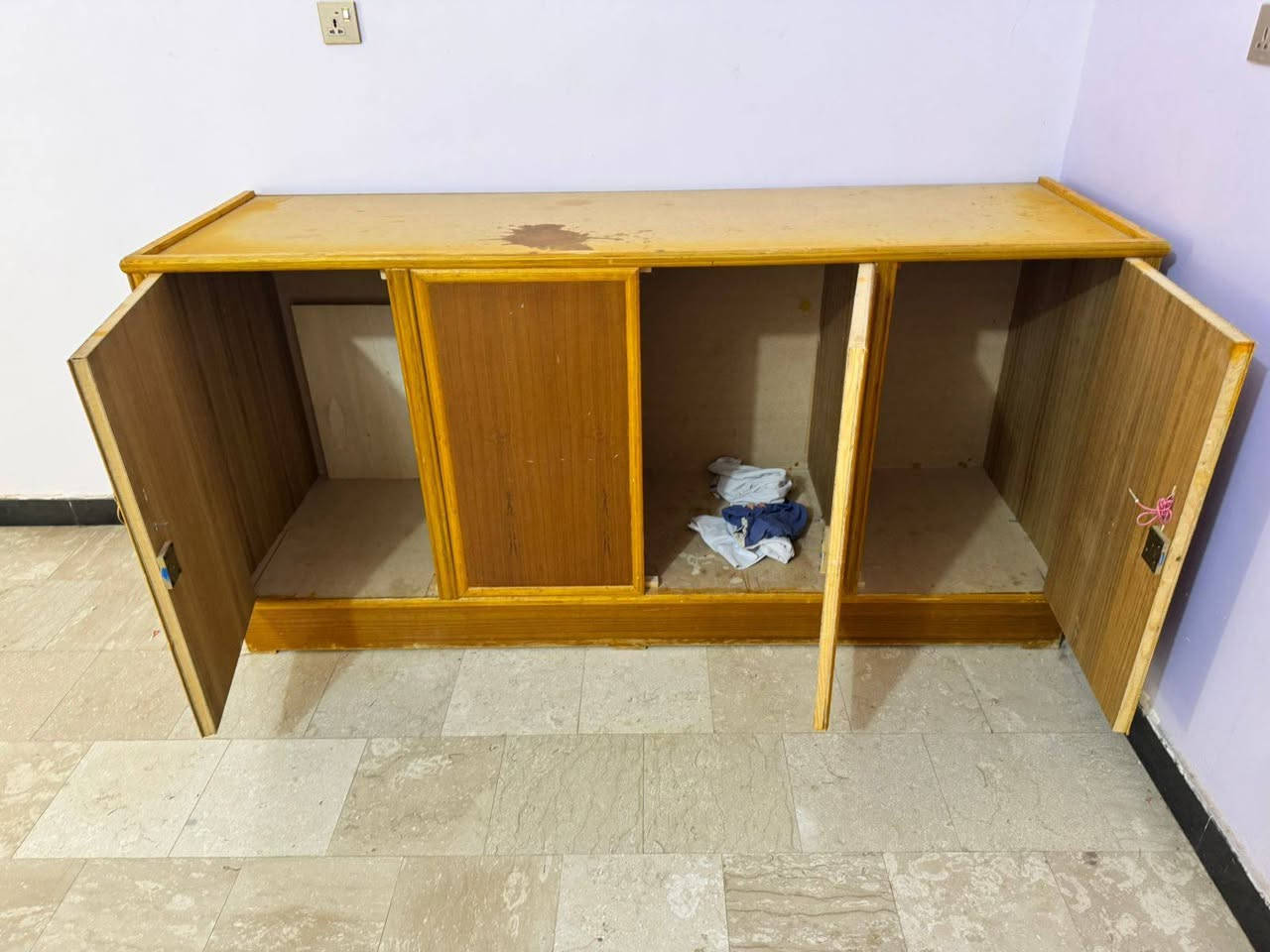 بوفيه تفصال جديد متر ونص 1.5
+
كنتور + سرير طفل نجاره نظافه 95%
#السعر_خاص


**إذا كنت صاحب هذا الإعلان وتريد حذفه لأي سبب، رجاءا أرسل رسالة إلى الدعم الفني**