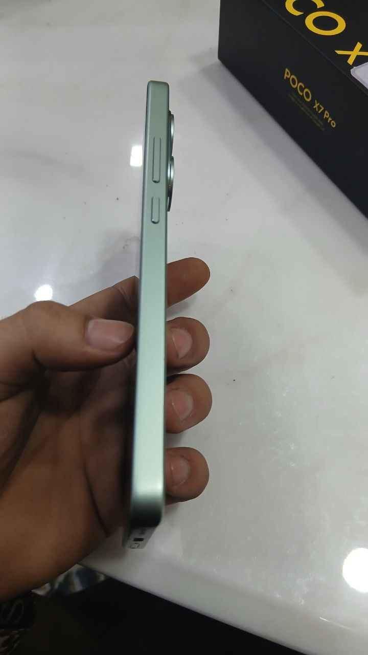 سلام عليكم جهاز بوكو x7 برو جديد ملحقاته شاحنه +3 كفرات ذاكره 256ولرام 12+12 او24 معتاز وريد ابيعه سعره 350مكاني كربلاء قرب فندق البارون او باب بغداد اي ستفسار خاص Singapore


**إذا كنت صاحب هذا الإعلان وتريد حذفه لأي سبب، رجاءا أرسل رسالة إلى الدعم الفني**