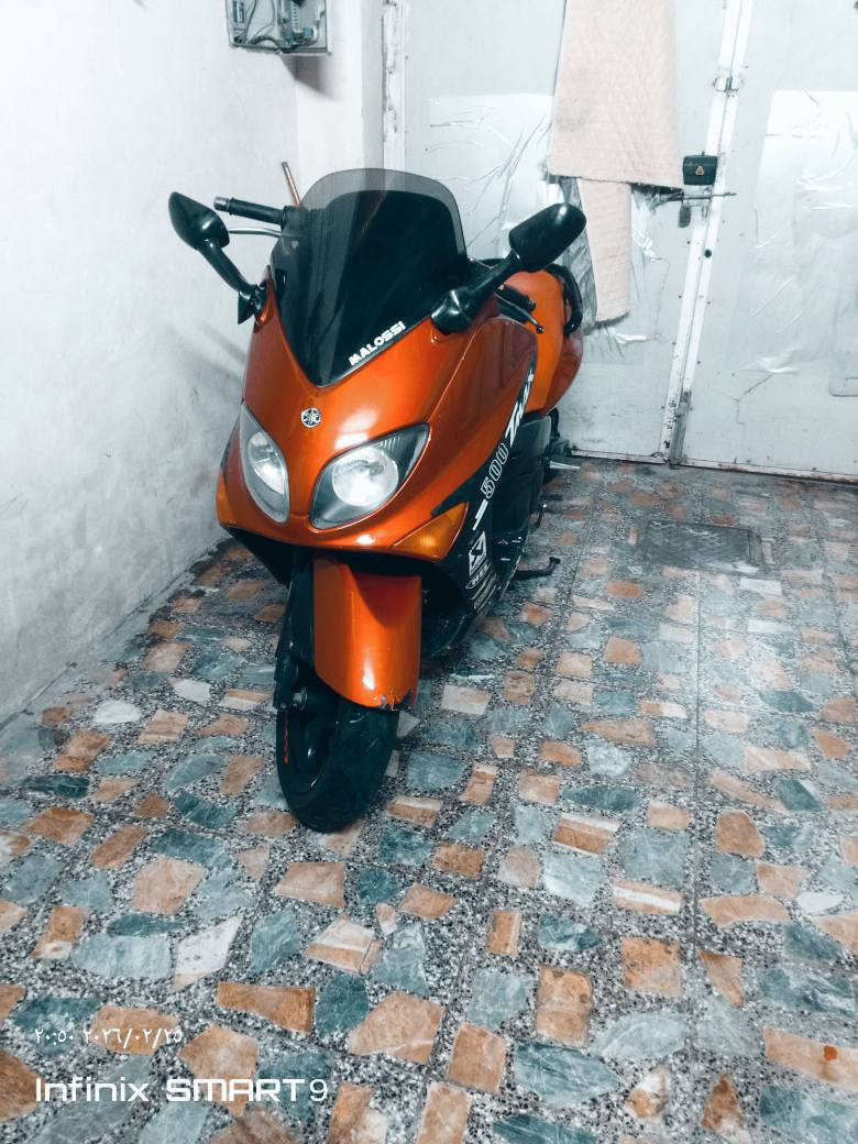 سلام عليكم البيع دراجة تي ماكس الدرجة مكينة حلوة وناعمة خرسة صالنصة رياضي كهربائيات 
كله شغالة مابيهة نقص هورن شاير االايت مكاني بغداد البلديات رقم الهادف ***********نتصل وبيك اخير وتدلل
