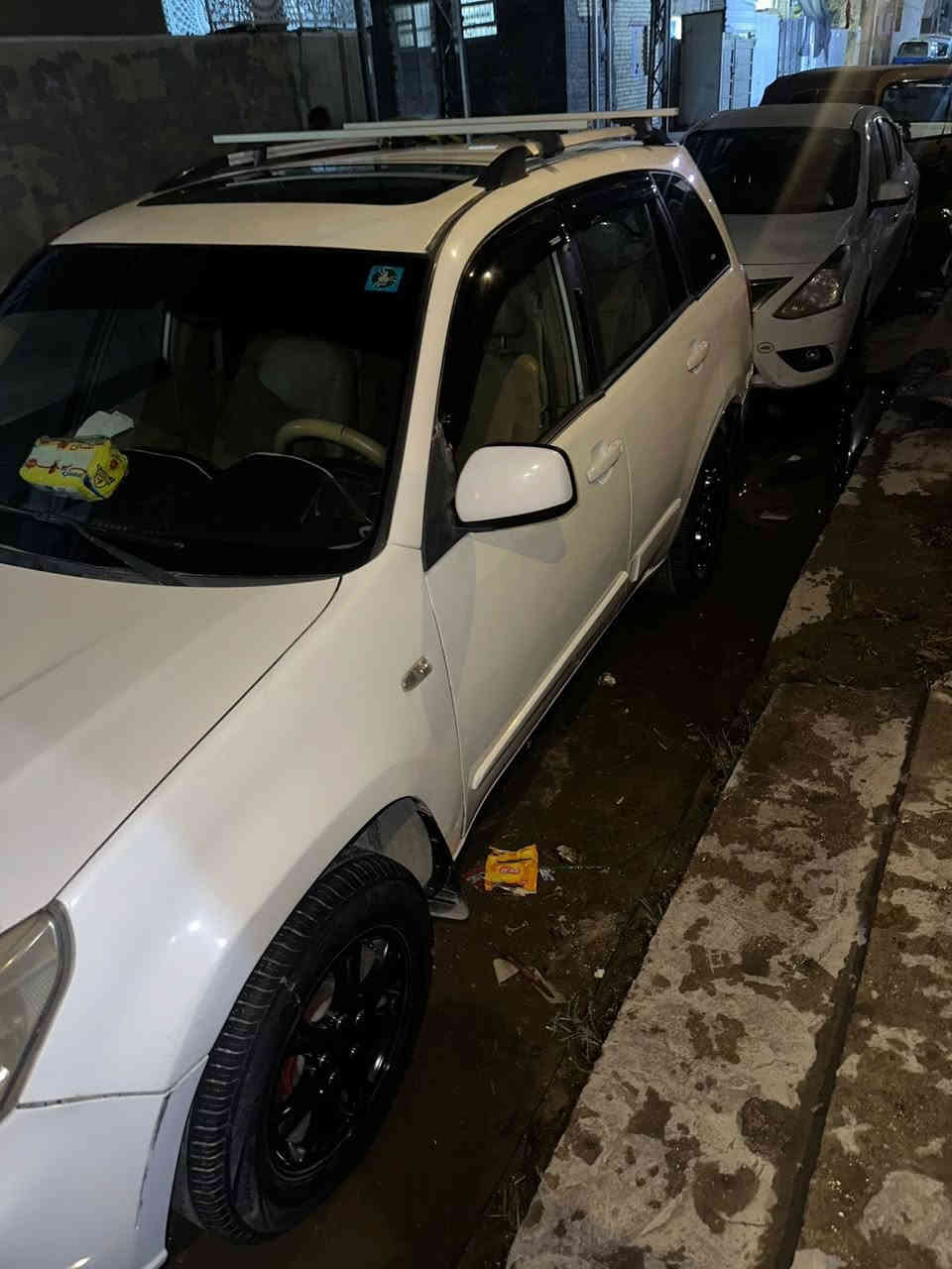 سيارة تيگو للبيع موديل 2013. الرقم انگليزي و التحويل سهل و السيارة خير من الله مكاني بغداد البلديات / الضباط / شارع المعامل و السعر 58 و بيها مجال للشراي. الأتصال عالرقم  ( *********** )
