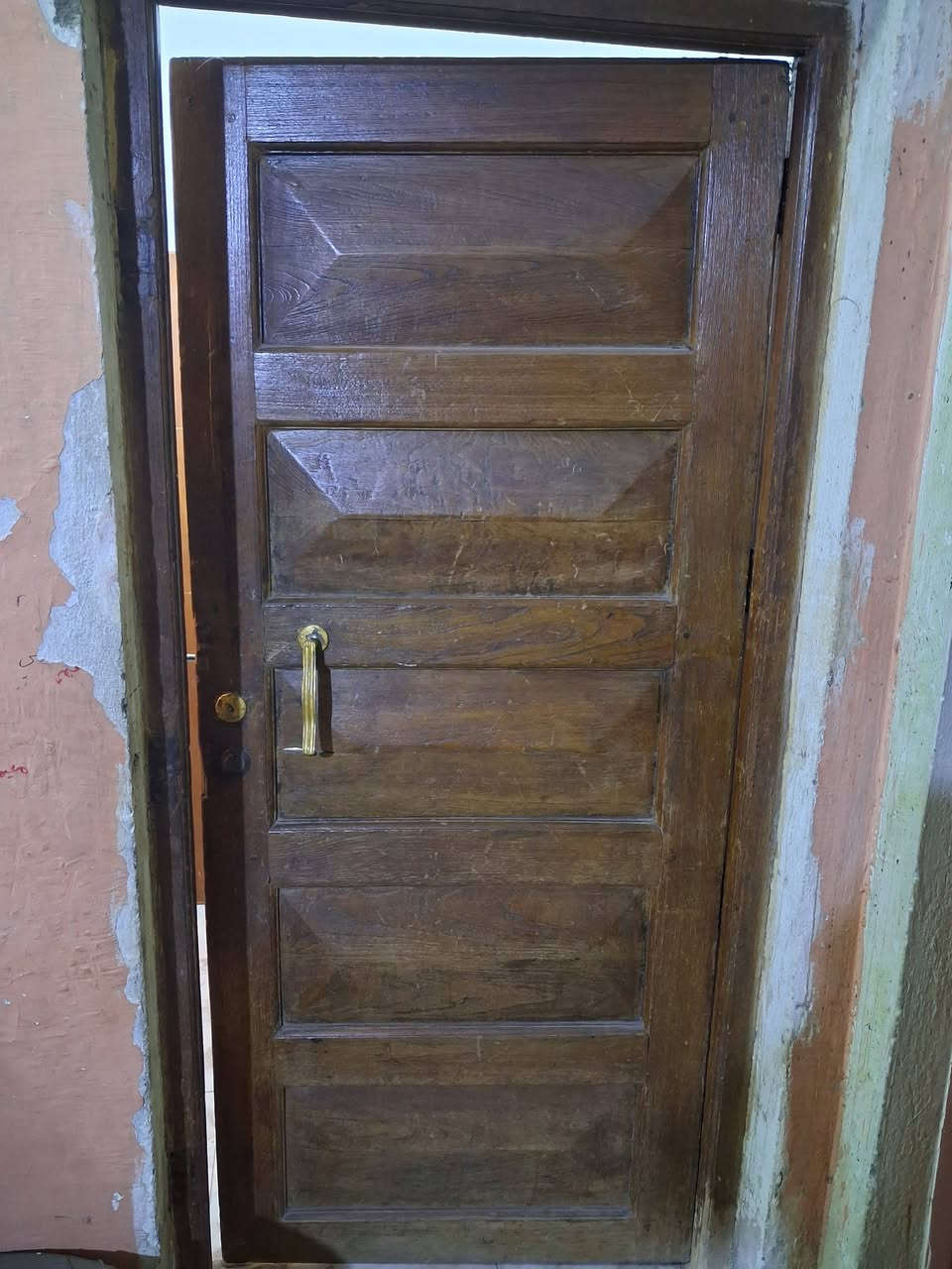 غراض لبيع  مخزن بيبان صاج قديم


**إذا كنت صاحب هذا الإعلان وتريد حذفه لأي سبب، رجاءا أرسل رسالة إلى الدعم الفني**