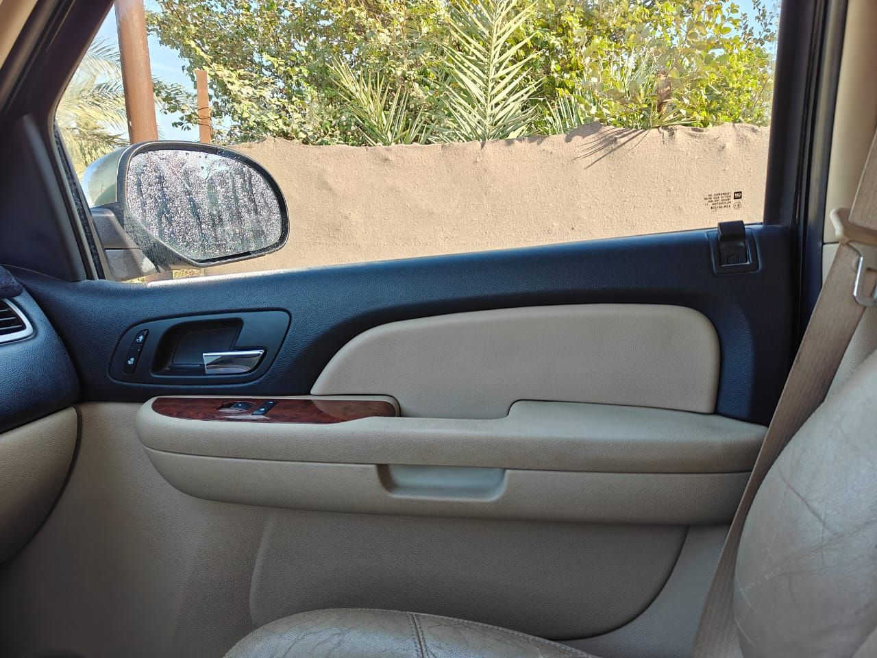 السلام عليكم.      تاهو ادوات دخول جديد موديل ٢٠١٣ كفالة عامه فول مواصفات فتحه جلد جنطة كهربائيه كير محرك كفالة جاهزة من جميع النواحي السعر (٩٠) مكان الناصريه (***********)(***********)
