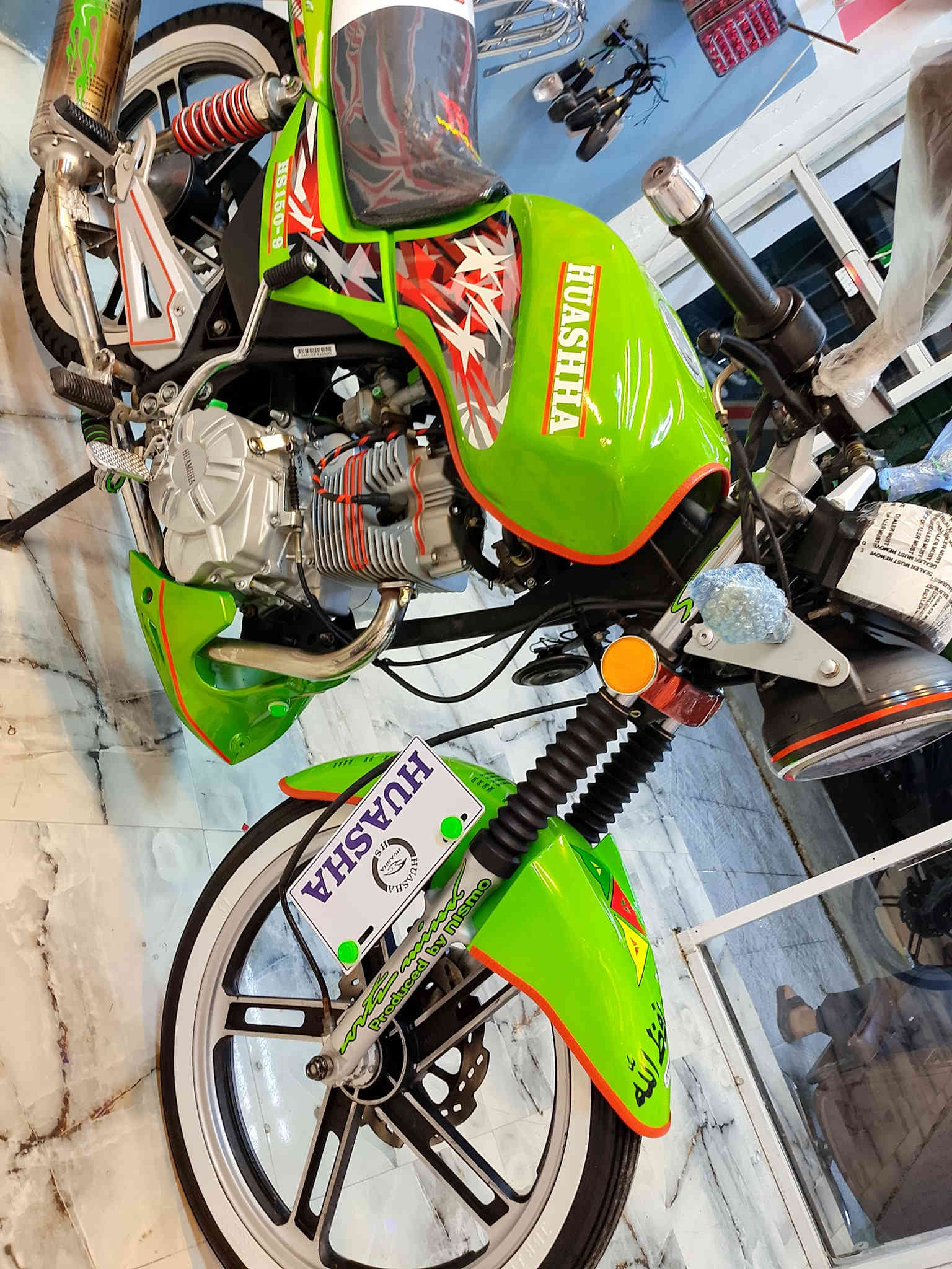 يالله💚 
دراجه هيوشه مسجل كامل سنويه ولوحات بعده اخو الزيرو كله شغال كهربائياته محرك ناعم فول
السعر ( مليون و 500 وبي مجال)  الاستفسار *********** 
المكان رمادي التاميم
