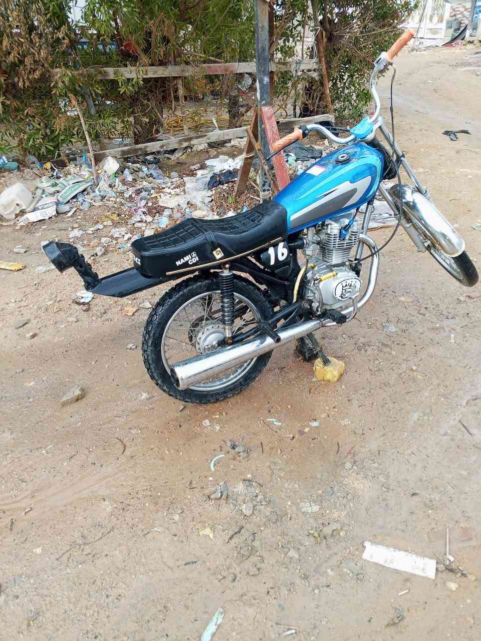 سلام عليكم دراجه البيع شاصي مديل 11ايراني اصل ومكينه 22نامه شلامجه وكيله الربيعي  سعره 500وبيه مجال مكاني نجف شارع الحولي ***********
