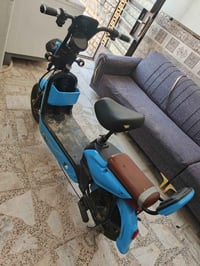 دراجة كهربائية • نضيفه • بدون ضرر