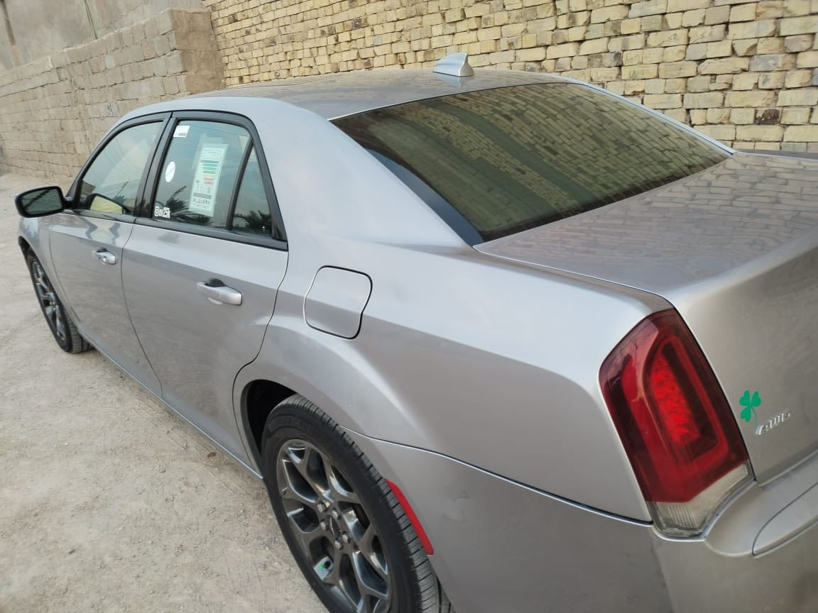 السلام عليكم اوباما 2018معلايه 22سياره كفاله عامه وفول مواصفات كلش مكينه ب3600 سياره باسمنه السعر 175وبيها مجال مكان السياره بصره 
رقمي ***********
