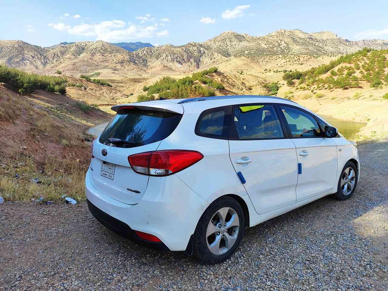 السلام عليكم 
للبيع كية كارنز 2014 بانوراما ماشية 100 كم حقيقي السعر 138 ورقة  السيارة نظيفة جدا واستعمال شخصي  وكما موضح بالصور رقم كربلاء والمكان كربلاء باسمي سنوية لغاية سنة 2027 شهر ال 10 
للاستفسار اكثر 
***********
***********
