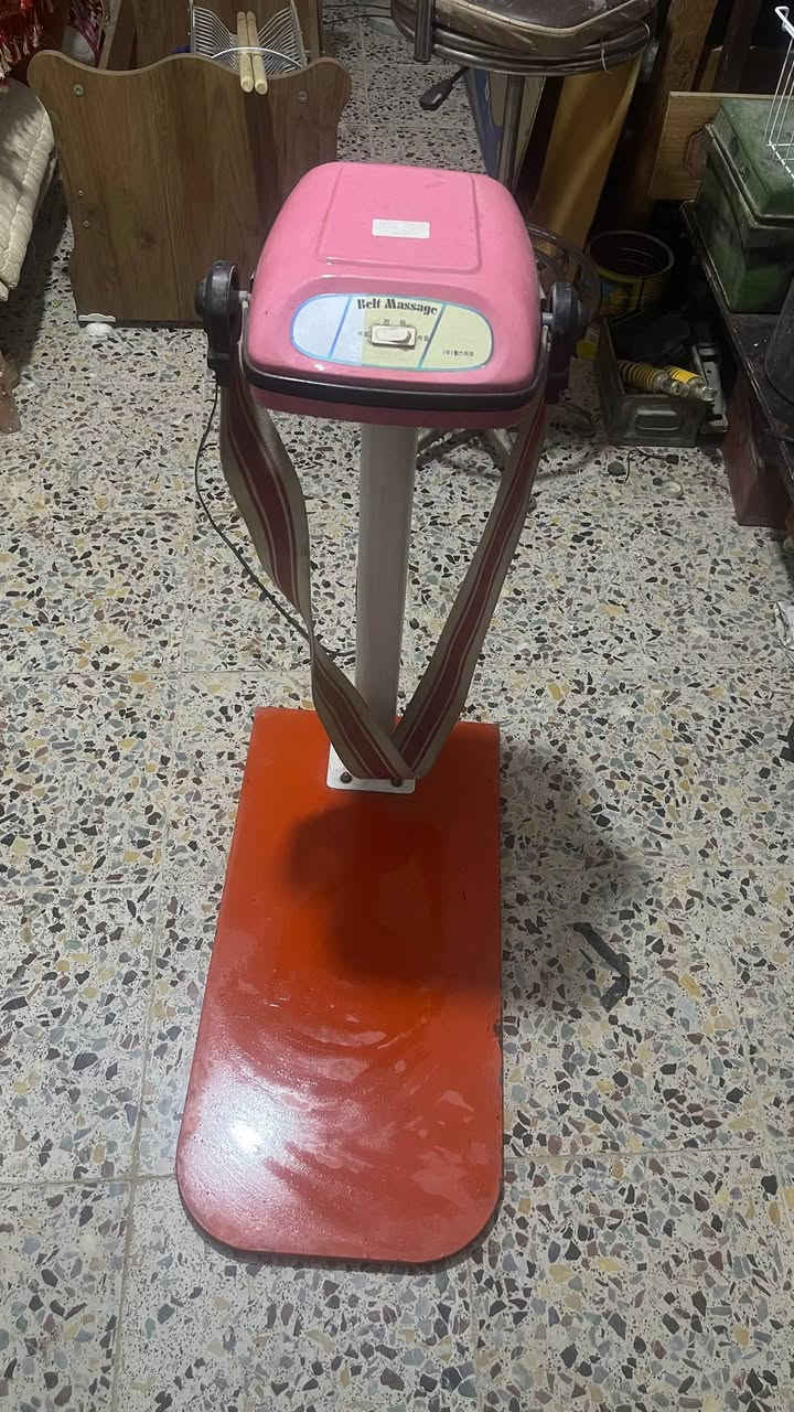 السلام عليكم
جهاز مساج بحزام هزاز للبيع 

مناسب للمساج والاسترخاء وتحفيز الدورة الدموية، وتكسير الشحوم ، يعمل بصورة جيدة ويحتوي على حزام تدليك قوي. مناسب للاستخدام المنزلي أو للصالونات ومراكز المساج

✔️ شغال بحالة جيدة
✔️ حزام تدليك متين
✔️ سهل الاستخدام

المكان بالحلة وبسعر 75 الف
للاستفسار هذا الرقم : ***********
