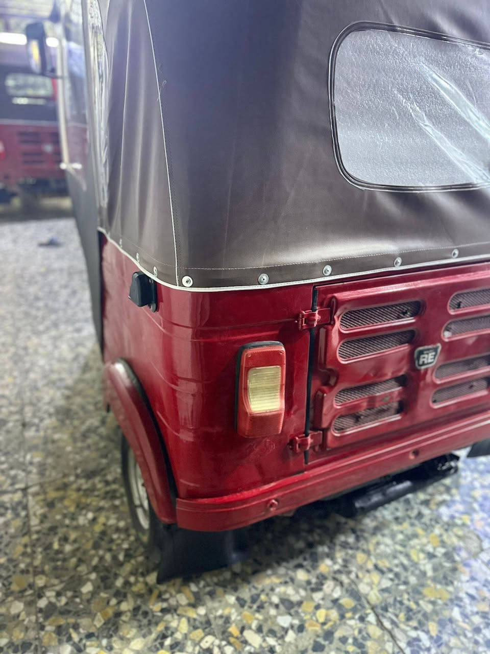 السلام عليكم تكتك للبيع مديل 2019 أوراق المصطفى كاملات كشر مكفوله من الضربه والمعجون مكينه بجيس مال عشرين ناعمه السعر 3500 العنوان الكماليه شارع المصرف بلاش❤️ ***********
