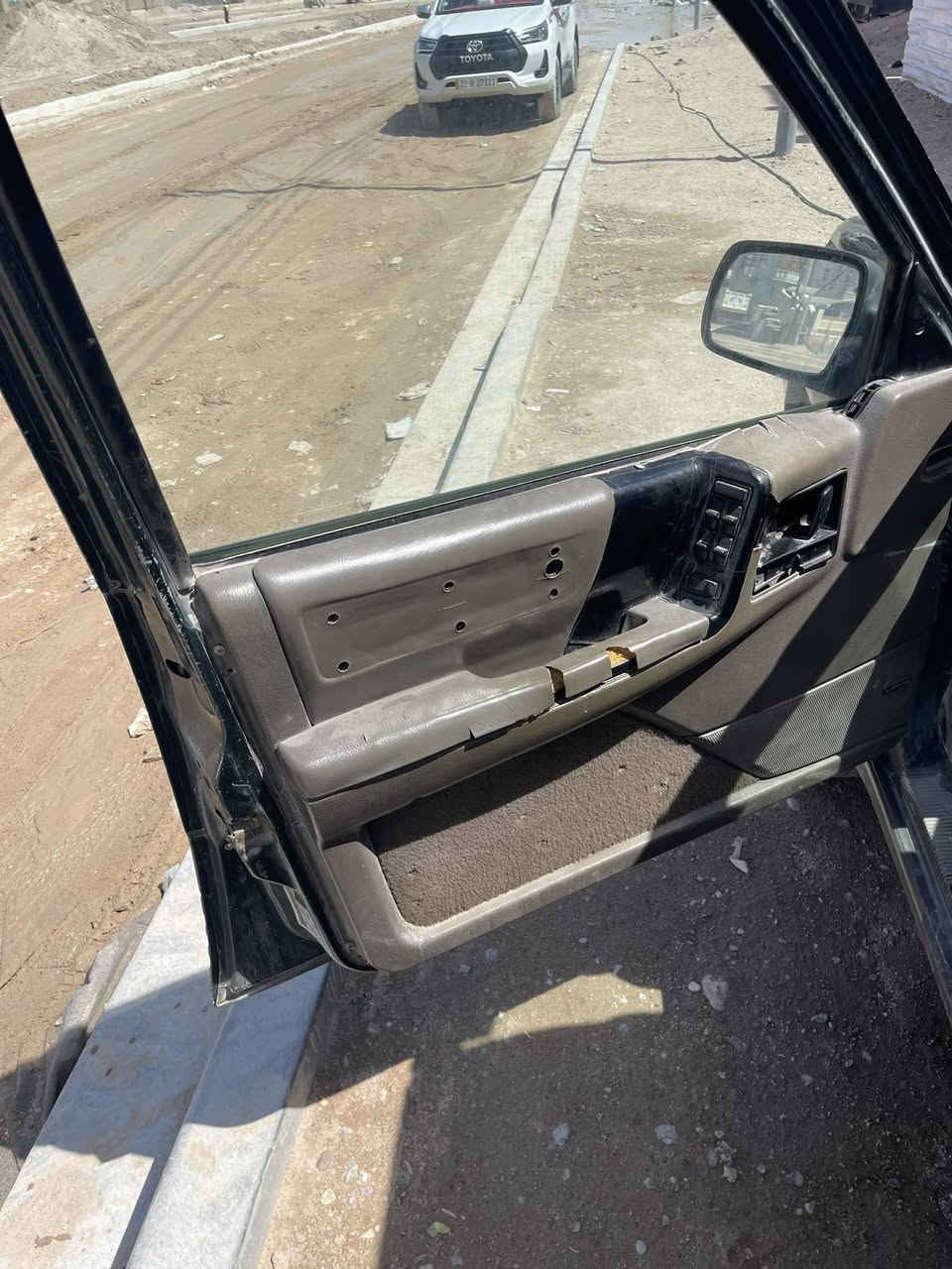 البيع جيب شيروكي مديل 92  بلادي لا صبق ولا ضربه حداديه جديده طخم تاير رقم ذي قار مكينه فيفيتي  توني شاده سنويه ورقم جديد ال30 تخلص 
سعر ب37  وبيه مجال مكان سياره البصره زبير 
ستفسار ع رقم ***********
