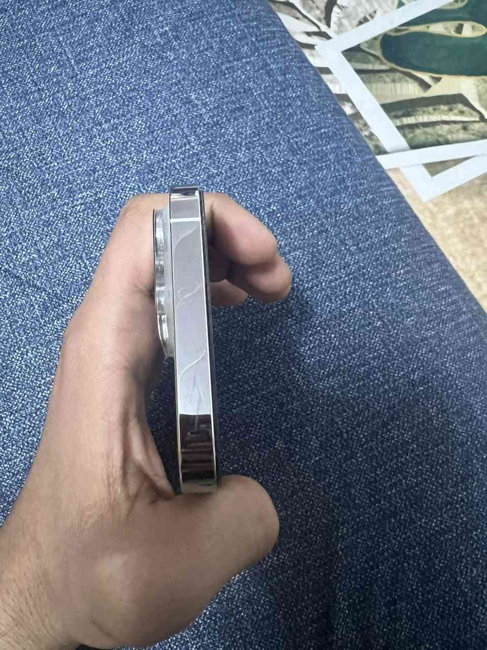 السلام عليكم جهاز 14ابرو ماكس جهاج نضيف مكفول كفاله نضافته100/100معا كارتونه موجوده عنواني بسمايه للتواصل عله الرقم ***********
