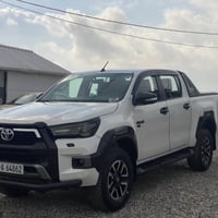 هايلوكس V6 • ٢٠٢٠ • ١٦٠٠٠٠ كم