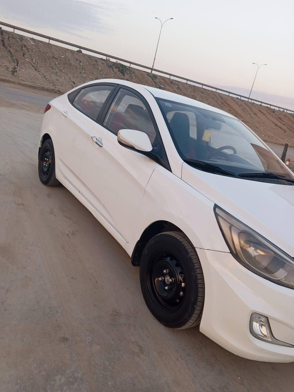 السلام عليكم ورحمه الله وبركاته
اكسنت موديل 16 خليجي  السعر 85. كلش حلوه ونضيفه وجاهزة  محرك دوش 1400. مامفتوح  بيها 3 قطع صبغ بدون دواخل ولا ايرباك  السونار موجود  مسويلها ادامه كامله ماناقصها برغي تجي وتشوف بعينك  رقم بابل تحويل مباشر مكاني بابل النيل ***********. بي واتساب
