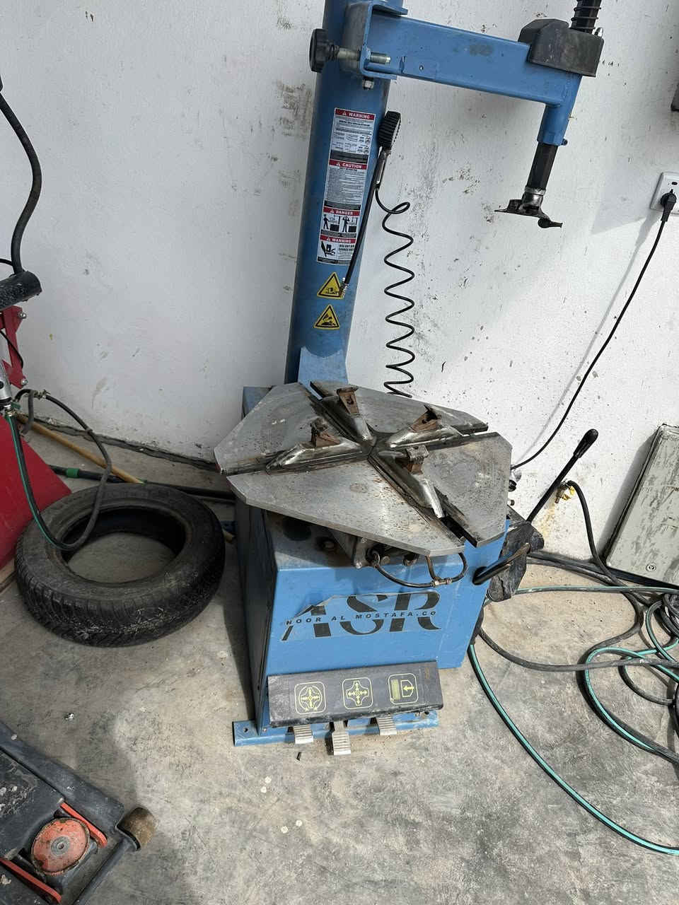 السلام عليكم غراض بنجر مع العده كامل
للبيع مال تعزيله 
ملاحضه البيع شلعه رحمه للواديكم لا احد يتصل ع قطعه واحده 
ابيع شلعه ما مستخدات شهر 

المكان ديالى بعقوبه الصناعه الثالثه 
السعرخاص 
للتواصل 
***********
