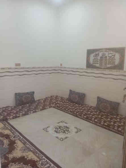 بيت للبيع منطقه حي الفرات قرب بانزين خانه حي النصر البيت  بناء حديث صارله 6 اشهر ماء كهرباء مجاري تبليط كامل خدمات مساحه 70 متر واجها 5 وربع ونزال 13 مثل ما موضح بلصوره طابوك رفت صب مسلح بناء  طابقين طابق اثاني ماكامل عوزه بس صبه زراعي سند ٢٥ ملك شخص وليس مملوك الدوله سعر 55 وبي مجال ‏‪***********
