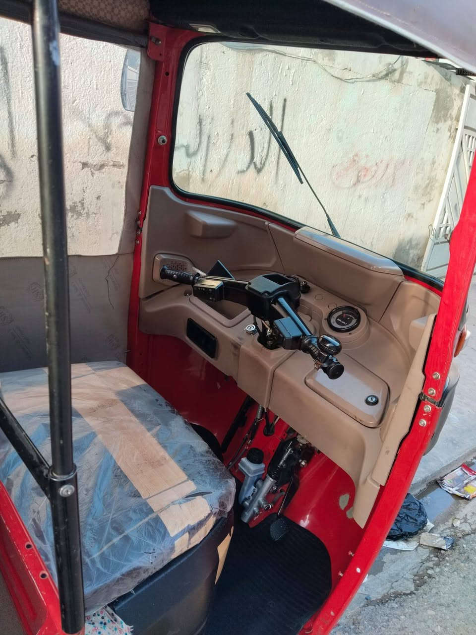 سلام عليكم تكتك 2022 بغداد  الون احمر 
يعني جمار
مكينه كفاله 
كشر  كفاله
خير من الله بيه طخه بصفح اليسره
رجعه برارد على كد شبر الباقي كفاله
العلوان ديالي بعقوبه 
‏‪***********‬‏ رجان خاص ماجوب
