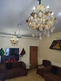 متاح ثريات للبيع السعر 175بيه مجال اتصال 07702534360