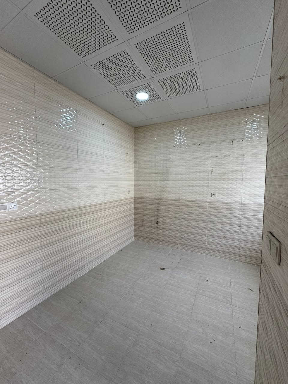 سەرەتا بەناوی خودا 
کۆدی /10907
خانوو بۆ فرۆشتن  
📍ناونیشان/ 60 کانی أبراهیم أحمد
نزیک مزگەوتی فەجر
📐ڕوبەر / 100 مەتر
📏پێشی/ 10 بە 10
🛣️شەقامی/ 12 مەتری
🌕 ڕوو / گۆیژە
🏗️پێکهاتوەلە/ 2 نهۆم  

نهۆمی یەکەم  ( میوان + هۆڵ + متبخ  + مشتملات + کراوە ) 

نهۆمی دوو ( + 3 نوستن + مشتملات )

تێبینی ( خانوەکە دوو قاتە بۆ یەک ماڵ ئەبێت )
ــــــــــــــــــــــ
🖊️/ بۆ زانینی نرخ  کۆمێنت بکە 
ــــــــــــــــــــــــ
بۆ پەیوەندی📞
☎️***********
☎️***********
ـــــــــــــــــــــــــــ
تۆی بەڕێز موڵکت هەیە دەتەوێت بیفڕۆشیت یان بیدەیت بەکرێ زانیاریەکانمان بۆ بنێرە هاوکارتان دەبین 
‏‎*********** ☎️واتس ئاپ"فایبەر 
‏‎یان سەردانی نوسینگەی(جوانی موڵك)بكەن
‏‎ناونیشان"ئیبراهیم ئەحمەد"بەرامبەر دیلان سیتی
