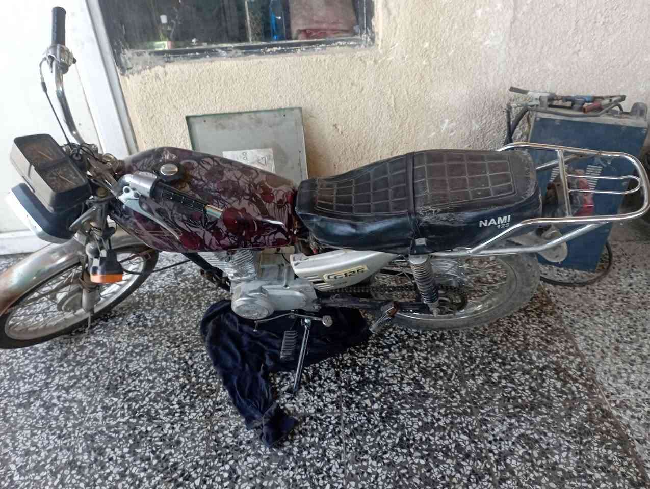 دراجات عدد 2اربعه كير الدراجه الوحده 200تاخذهن ثنينهن 350كربلاء حي الشرطه ***********
