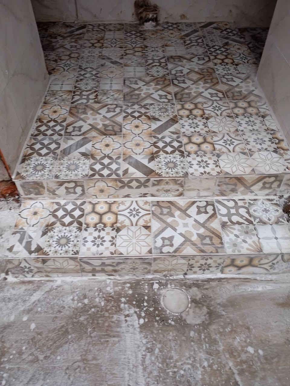 شغل سيراميك وكاشي ارضي جداري اسعار مناسبة
***********
