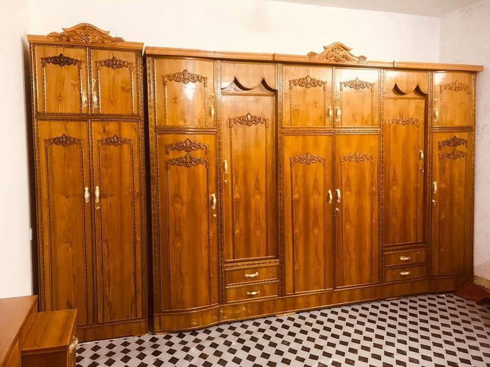 بلاش تخفيضات 
معمل ومعرض عباس الشمري يرحب بكم 
غرفه سته باب ملحق طابقين طاج طبيعي
كنتور صاج ٤ ملم داخل معاكس ابيض 
زاويه بعرض كنتور 
صوميه بلوك اسود ١٨ ملم 
سعر الغرفه ٩٥٠ الف 
مكان بغداد الامين الثانيه 
سعر جمله ٩٥٠ الف غير قابل للتفاوض 
***********
