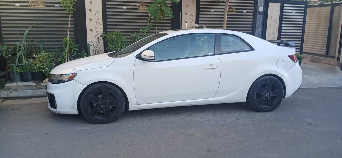 فورتي 2012 امريكي محرك
2000
جاملغ سايق
حزام صبغ 
ماشيه ١٧٥
رقم بغداد باسمي 
***********
بغداد العامريه
سعر 69
