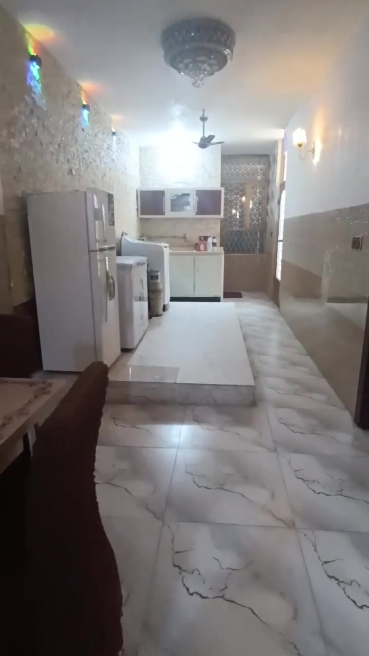 شقق ايجار مساحه 100 متر طابق ثاني وثالث درج معزول قرب الامام بوبيات عمود رقم 8 مجاور فندق الاقمار الخدمات ماء شرب غاز طبخ انترنت بلديه وخدمه تنظيف كهرباء 24 ساعه ايجار اليومي والشهري *********** @*********** اقرب نقطه داله كراجات وقوف السيارات مدخل شارع السدره مباشر اني صاحب الشقق
