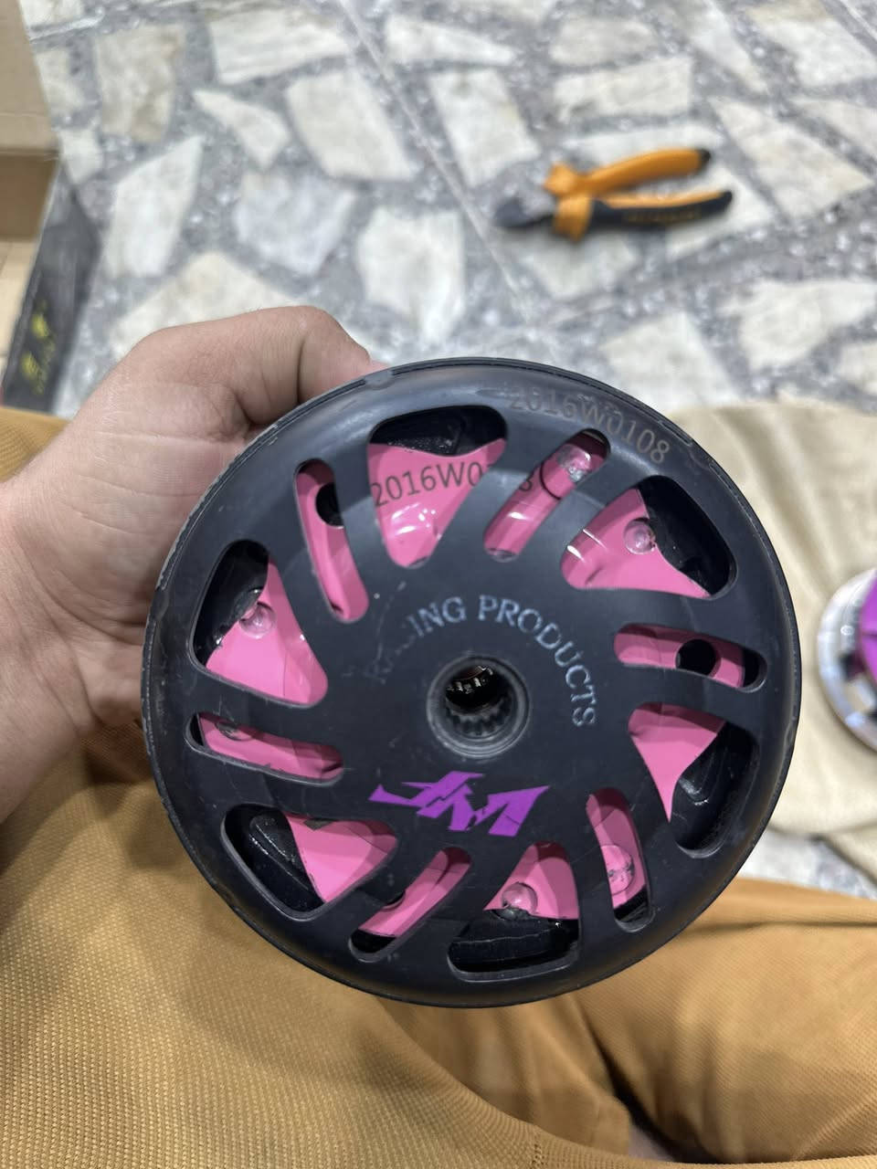 إسلام عليكم كلجات ماكس 120عام للبيع 2016
نضافه شوفت عينك ممشتغلات هواي أي ستفسار خاص توصيل عدي مكاني نجف ***********
